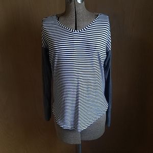 Athletic long sleeve top